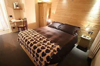 B&B Nonna Costantina Chiavenna 0*,